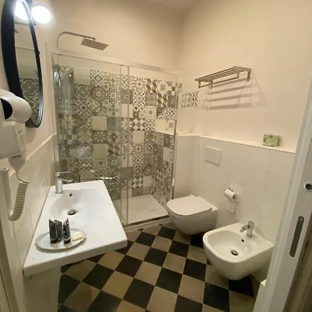 Romeo Luxury 4*